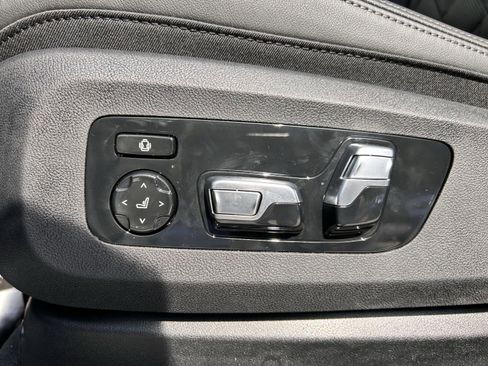 Used 2026 BMW X7 xDrive40i image 22