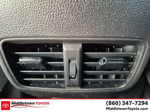 Used 2024 Toyota Corolla Cross AWD Hybrid image 27