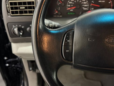 Used 2002 Ford F250 XLT image 20