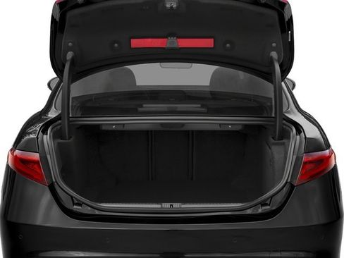 Used 2017 Alfa Romeo Giulia Ti w/ TI 19" Sport Package RWD image 15