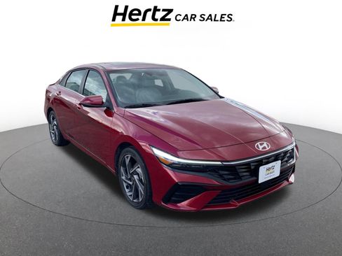 Used 2025 Hyundai Elantra Limited image 1