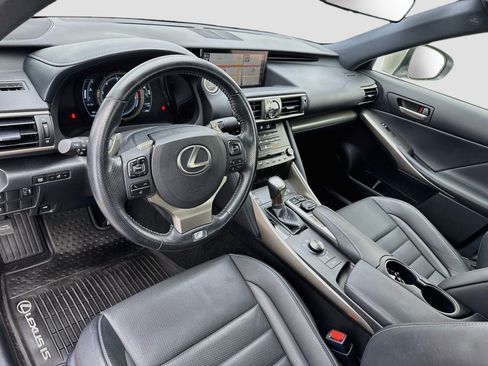 Used 2017 Lexus IS 200t F Sport w/ F Sport Package RWD image 7