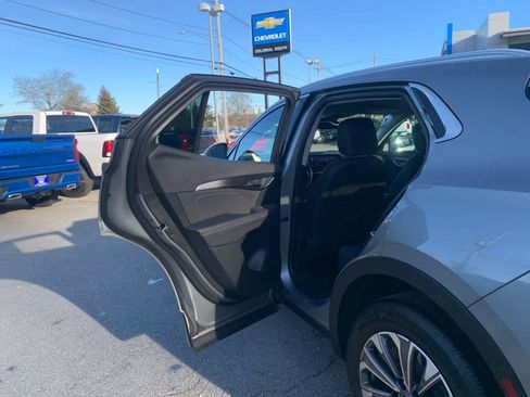 Certified 2025 Buick Envision Preferred image 33