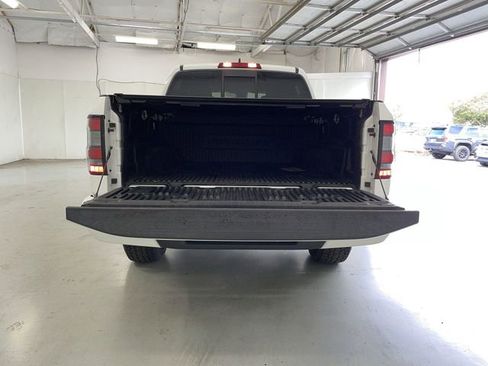 Used 2022 Nissan Frontier PRO-4X image 15