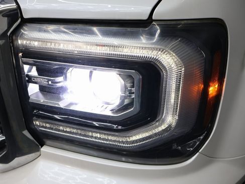 Used 2017 GMC Sierra 1500 SLT image 24