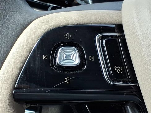 Used 2023 Lincoln Corsair AWD w/ Equipment Group 101A image 25