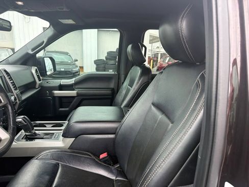Used 2019 Ford F150 Lariat w/ Equipment Group 502A Luxury AWD/4WD image 24