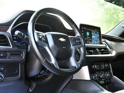 Used 2023 Chevrolet Tahoe LT AWD/4WD image 16