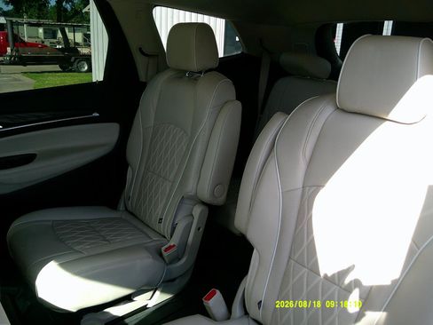 Used 2023 Buick Enclave Avenir w/ Avenir Technology Package FWD image 13