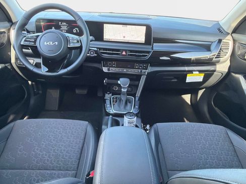 New 2026 Kia Seltos S FWD image 12