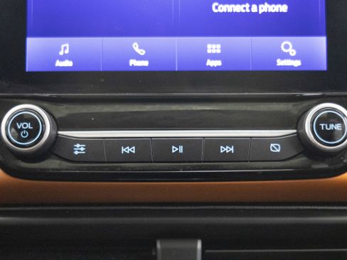 Used 2021 Ford EcoSport SE w/ SE Appearance Package image 32