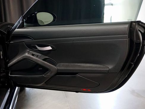 Used 2020 Porsche 718 Cayman GT4 RWD image 35