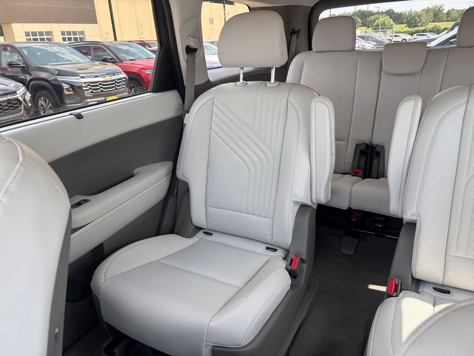 Used 2026 Hyundai Palisade SEL FWD image 42
