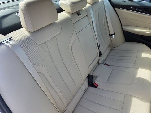 Used 2021 BMW 540i w/ Convenience Package RWD image 28