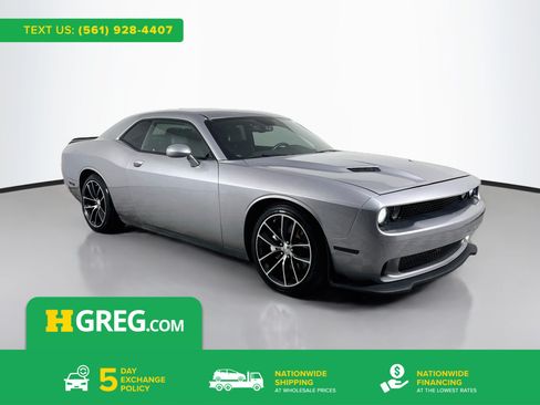 Used 2016 Dodge Challenger R/T Scat Pack w/ Leather Interior Group RWD image 1