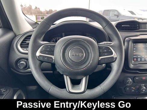 Used 2018 Jeep Renegade Sport w/ Power & Air Group image 21