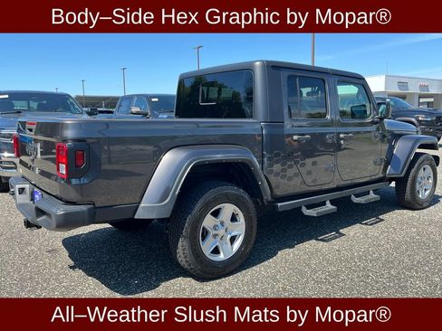 Used 2022 Jeep Gladiator Sport AWD/4WD image 21