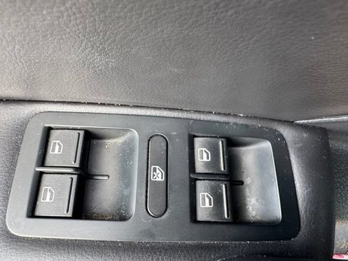 Used 2015 Volkswagen Passat TDI SE FWD image 9