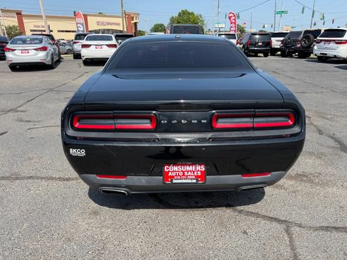 Used 2016 Dodge Challenger SXT RWD image 23