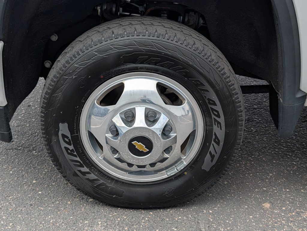 Used 2022 Chevrolet Silverado 3500 High Country w/ Safety Package II AWD/4WD image 14