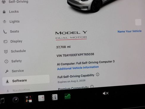 Used 2023 Tesla Model Y Long Range AWD/4WD image 18