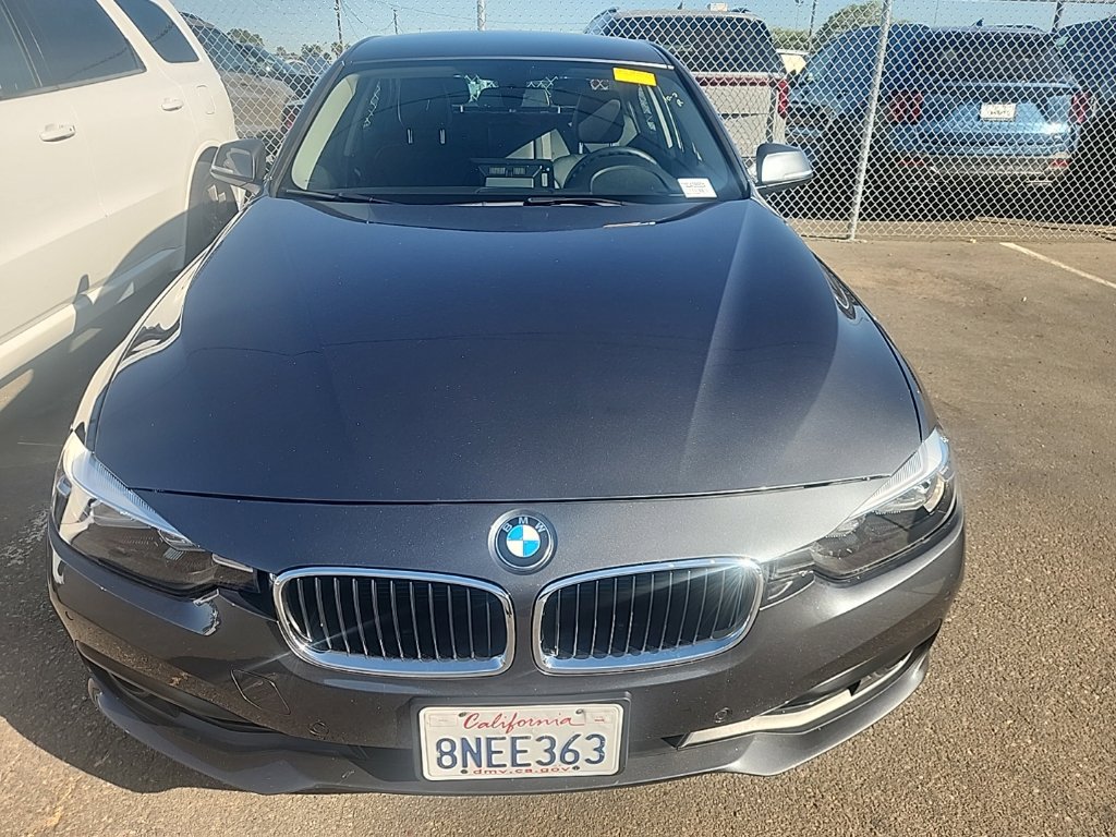 Used 2016 BMW 320i Sedan RWD image 2
