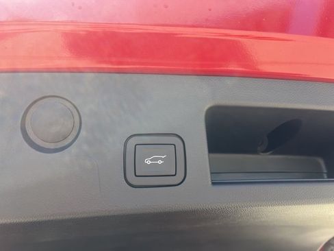 New 2026 Chevrolet Equinox ACTIV w/ Convenience Package III image 7