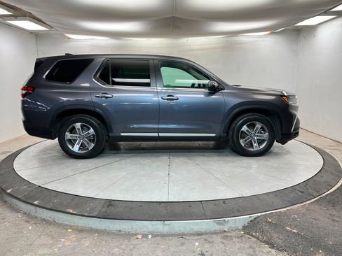 Used 2023 Honda Pilot EX-L image 6