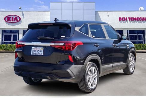 Certified 2022 Kia Seltos LX image 4