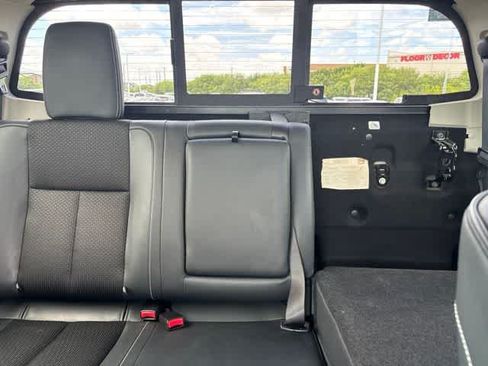 Used 2018 Nissan Titan PRO-4X w/ Pro-4x Utility Package AWD/4WD image 22