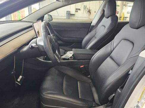 Used 2018 Tesla Model 3 Long Range RWD image 7