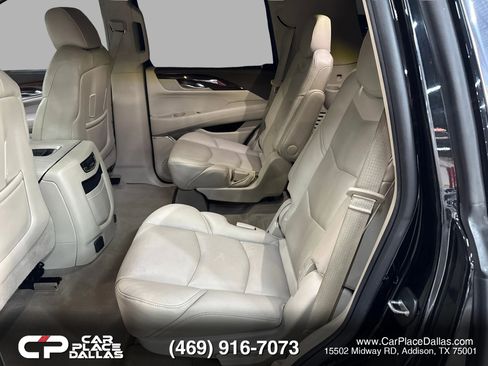 Used 2016 Cadillac Escalade Luxury RWD image 24