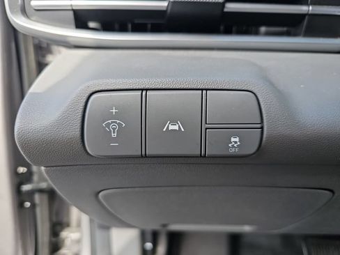 Used 2023 Hyundai Elantra SEL w/ Convenience Package FWD image 23