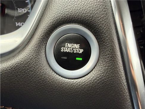 Used 2020 Chevrolet Traverse LS FWD image 40