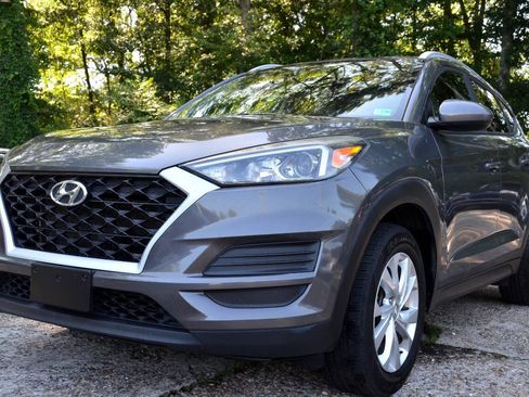 Used 2020 Hyundai Tucson Value FWD image 2