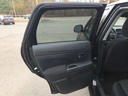 Used 2023 Mitsubishi Outlander Sport ES image 22