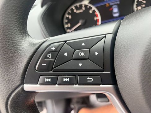 Used 2022 Nissan Altima 2.5 SV FWD image 32