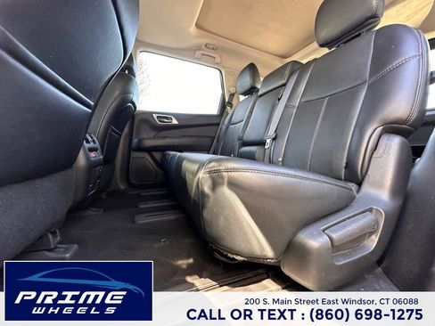 Used 2015 Nissan Pathfinder Platinum w/ Cargo Package image 12