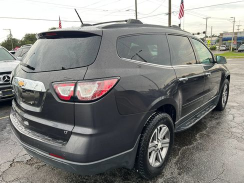Used 2017 Chevrolet Traverse LT FWD image 5