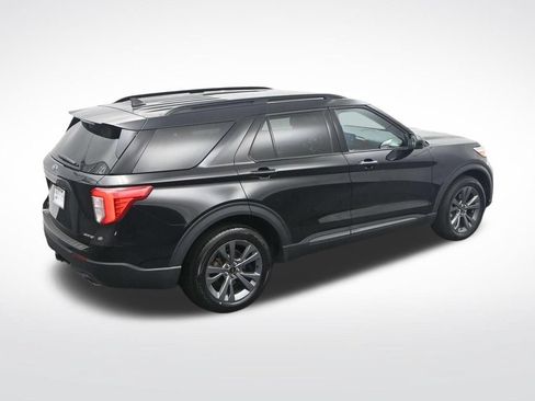 Certified 2023 Ford Explorer XLT w/ Equipment Group 202A AWD/4WD image 28