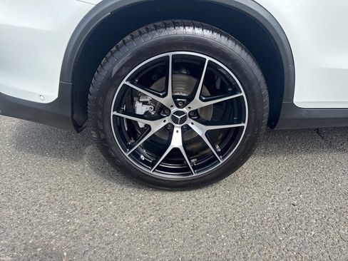 Used 2021 Mercedes-Benz GLC 43 AMG 4MATIC image 23