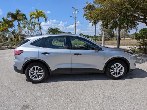 Used 2021 Ford Escape S FWD image 3
