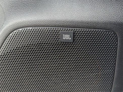 Used 2023 Toyota Tacoma Limited image 28