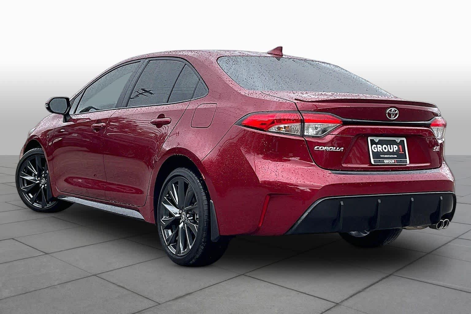 Used 2026 Toyota Corolla SE FWD image 12