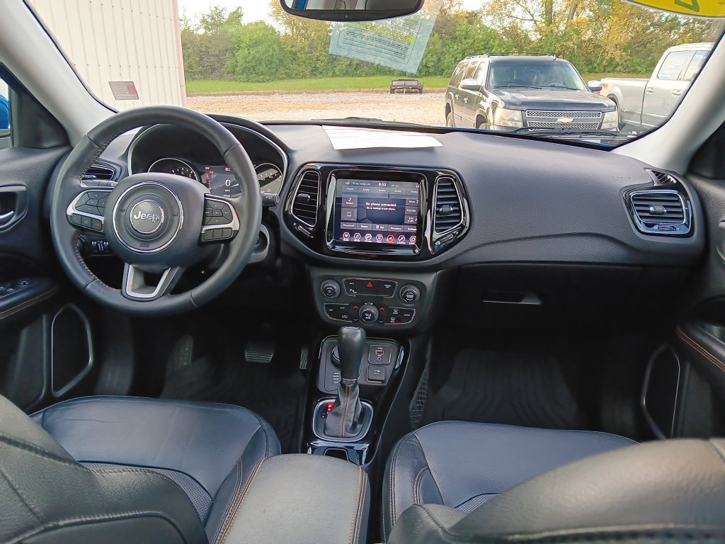 Used 2018 Jeep Compass Limited w/ Safe & Security Group AWD/4WD image 34