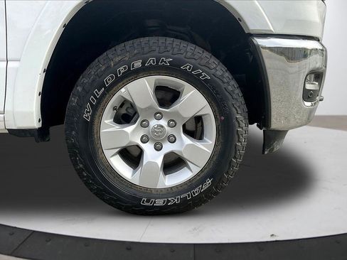 Used 2025 RAM 1500 Big Horn AWD/4WD image 35