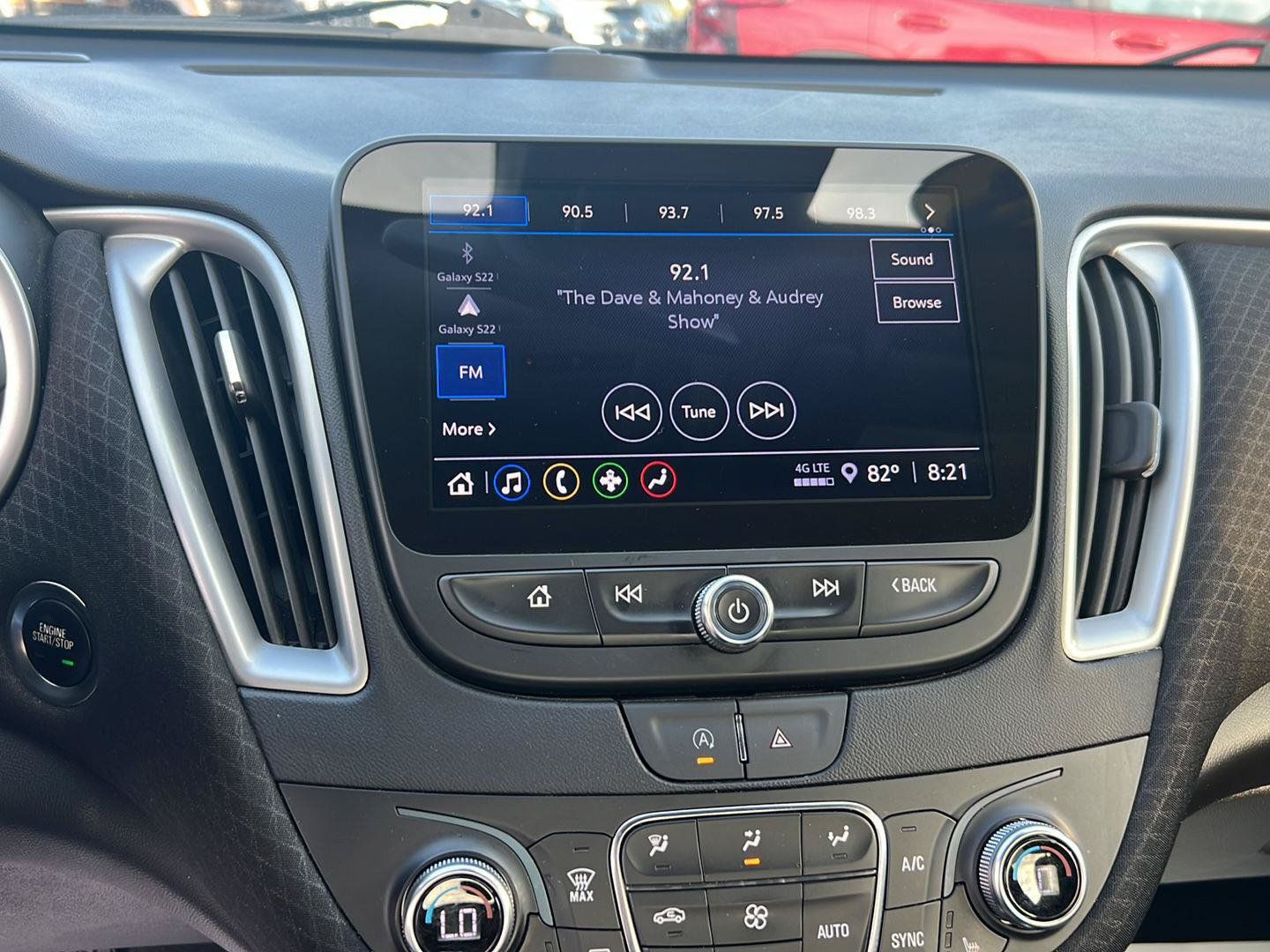 Used 2023 Chevrolet Malibu LT FWD image 18