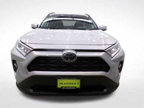 Used 2019 Toyota RAV4 XLE Premium w/ Cold Weather Package AWD/4WD image 9
