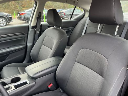 Used 2025 Nissan Altima 2.5 SV image 35