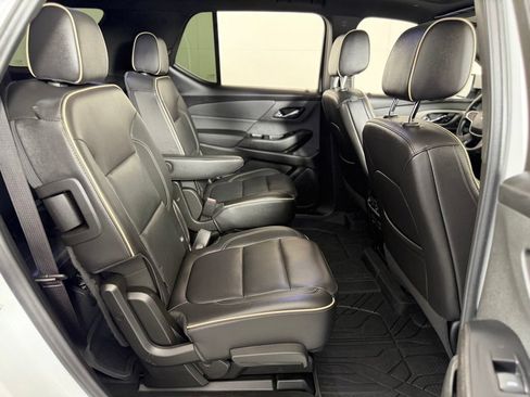 Used 2023 Chevrolet Traverse Premier AWD/4WD image 37